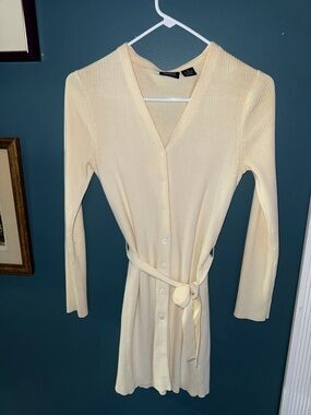 Hillard & Hanson Cream Ribbed V-Neck Cardigan